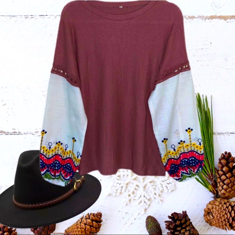 Colorblock Floral Tunic Sweater in Mauve; Size Medium or Large